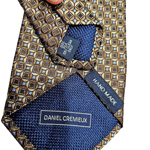 Daniel Cremieux Handmade Silk Tie Geometric Pattern‎ Brown & Blue Standard Size - Picture 5 of 6